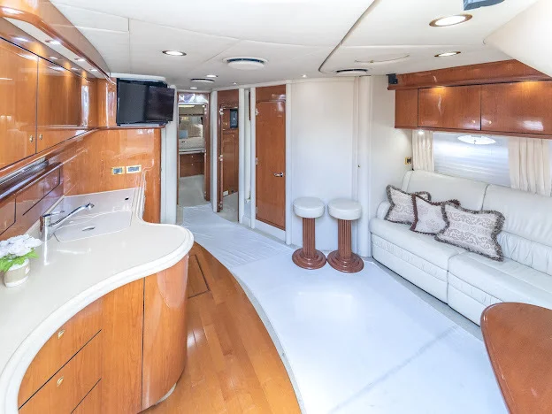 60ft Sundancer A-Yacht bathroom